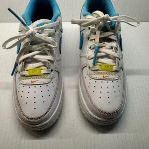 Nike Kids White and Blue Sneakers with Yellow Accents